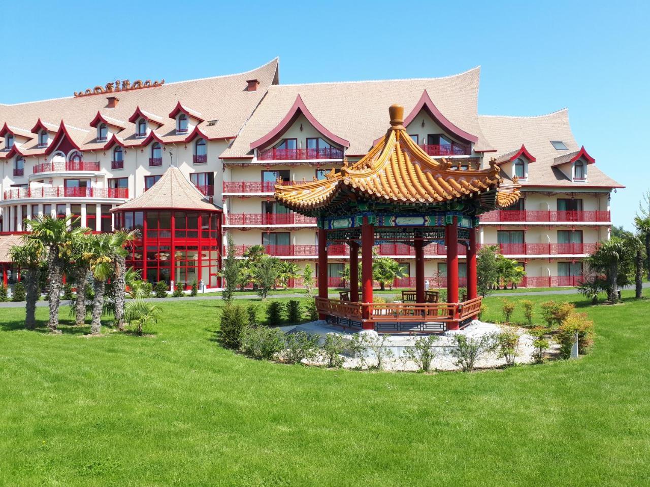 Hotel Les Pagodes De Beauval Saint-Aignan  Exterior foto